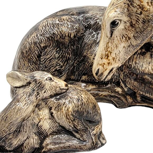 Ceramic Porcelain Mom and Baby Sitting Doe Deer and Baby Fawn Figurines - Picture 2 of 8